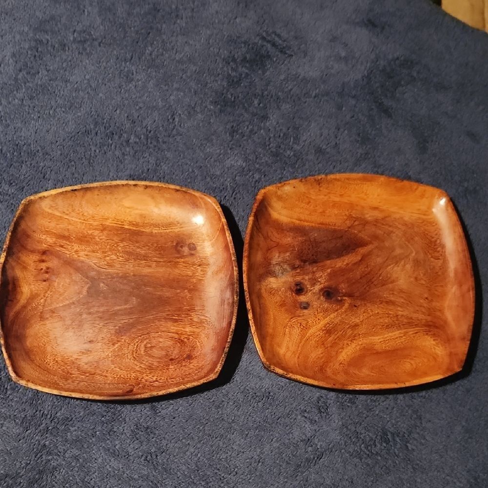 Set of Two Kamani Wood Square Plates